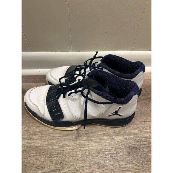 Nike Jordan Men\'s Basketball Shoes Size 13 White & Navy Blue main image 8
